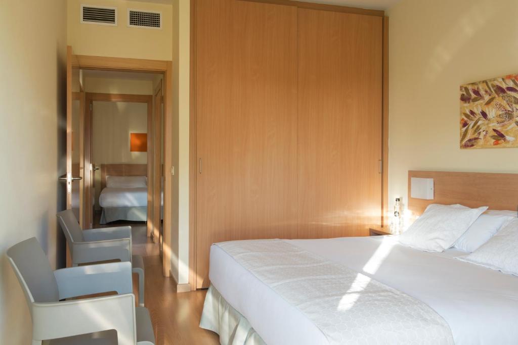 Apartamentos Aura Park Fira BCN, LHospitalet de Llobregat ...