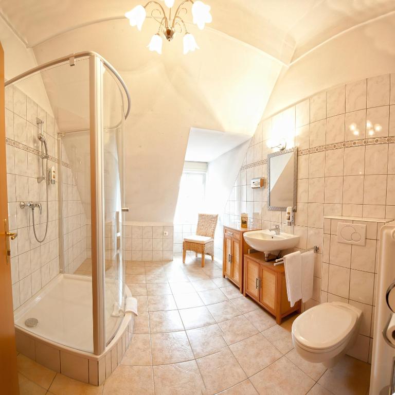 Koupelna v ubytování Hotel Mariahilf