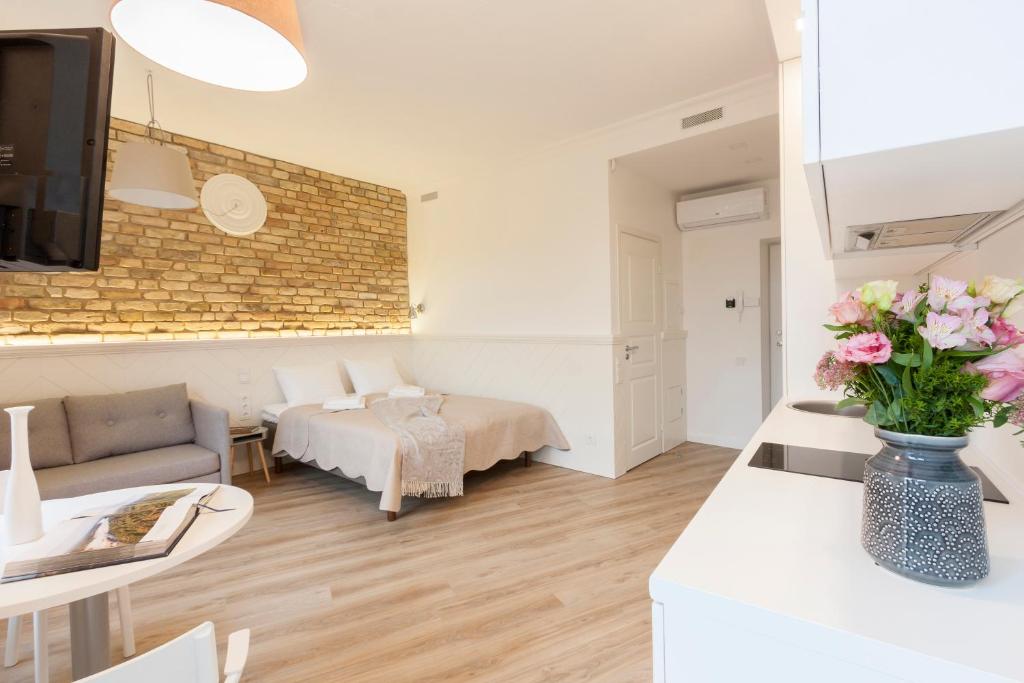 9010 Apartments - Estudio Con Balcón