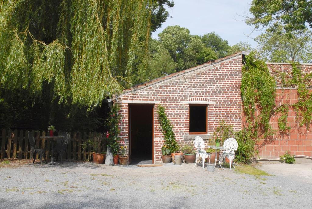 Zahrada ubytování Hotel Restaurant La Ferme de Grambais