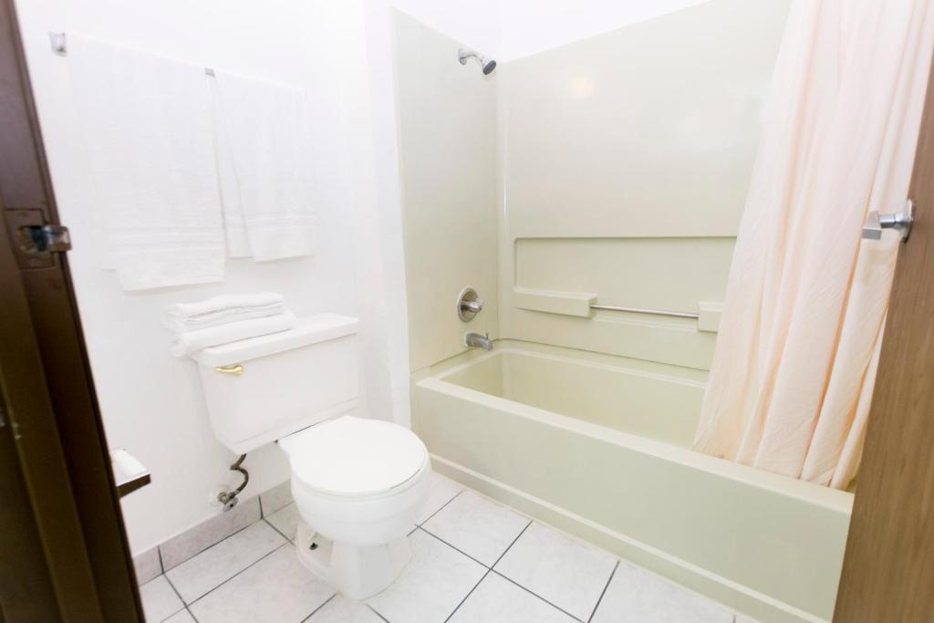 Morada Inn - Room Standard Queen - No Fumadores
