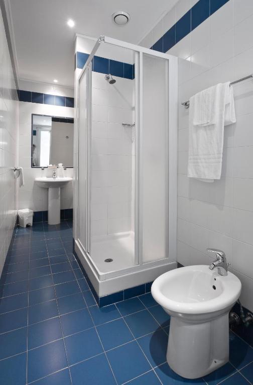 Koupelna v ubytování Hotel Fortuna