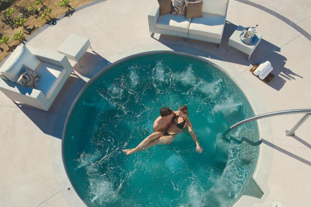Bazén v ubytování Secrets Puerto Los Cabos Golf & Spa18+ nebo v jeho okolí