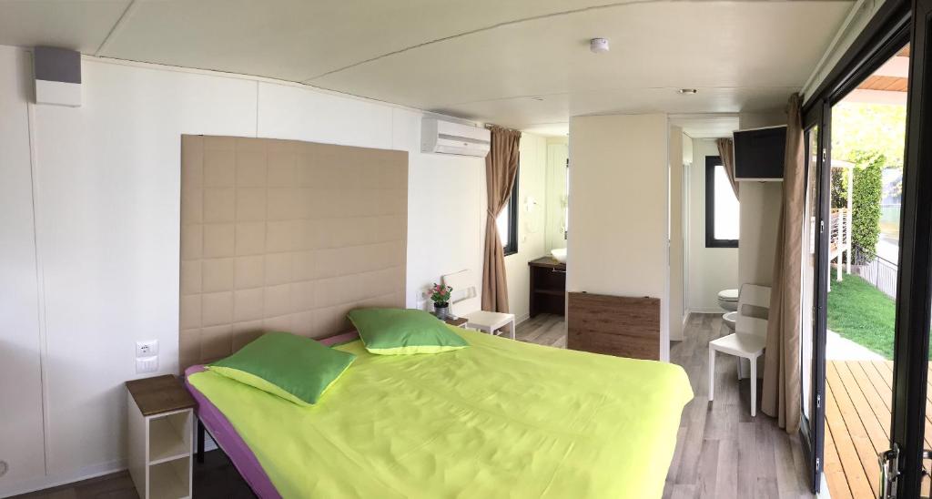 Postel nebo postele na pokoji v ubytování Hotel Villa Delle Palme