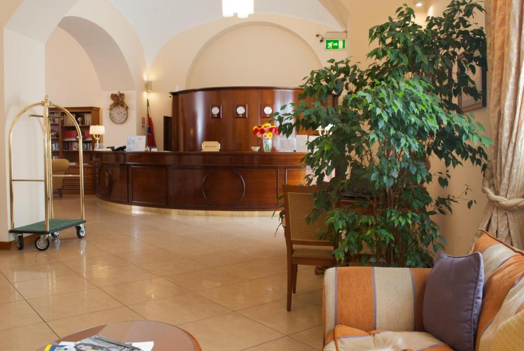 Posezení v ubytování Le Cheminée Business Hotel Napoli