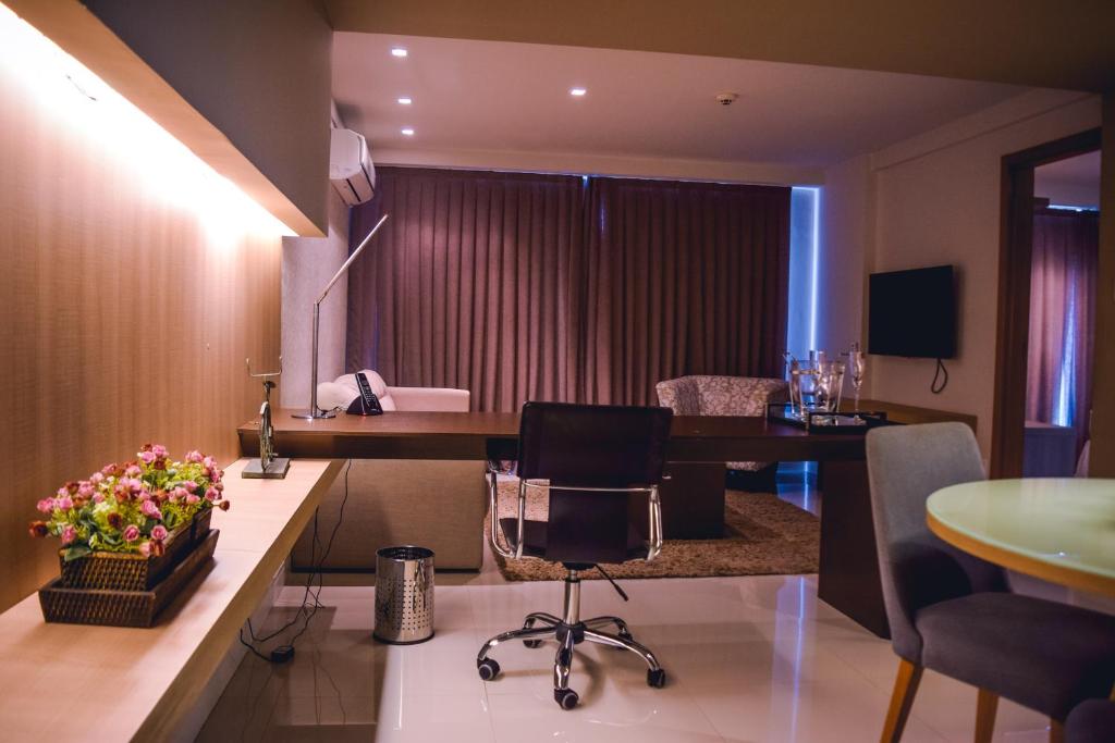  Atmosfera Hotel