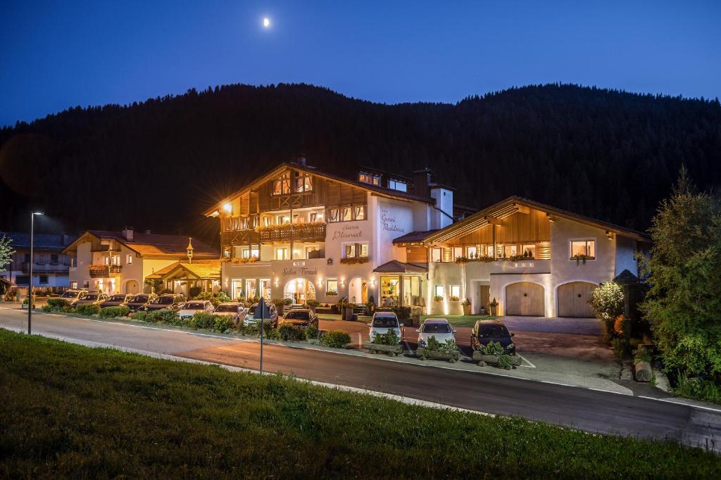 Gallery image of Residence Ciasa Planat in San Cassiano