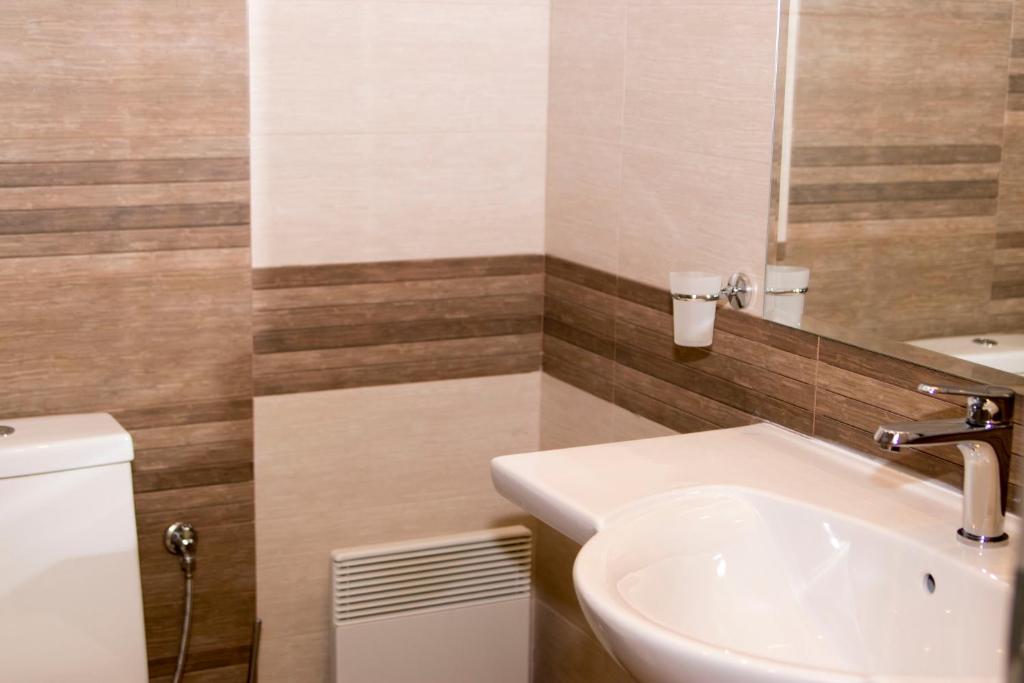 Koupelna v ubytování Hotel Etropolia