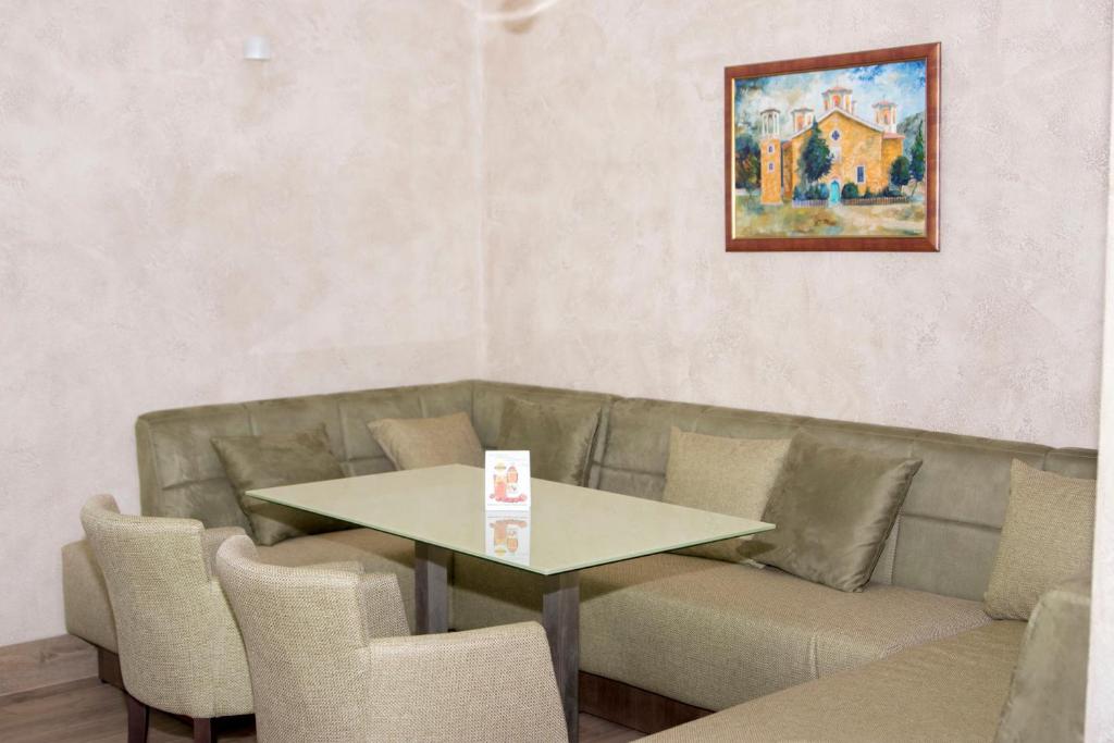 Posezení v ubytování Hotel Etropolia