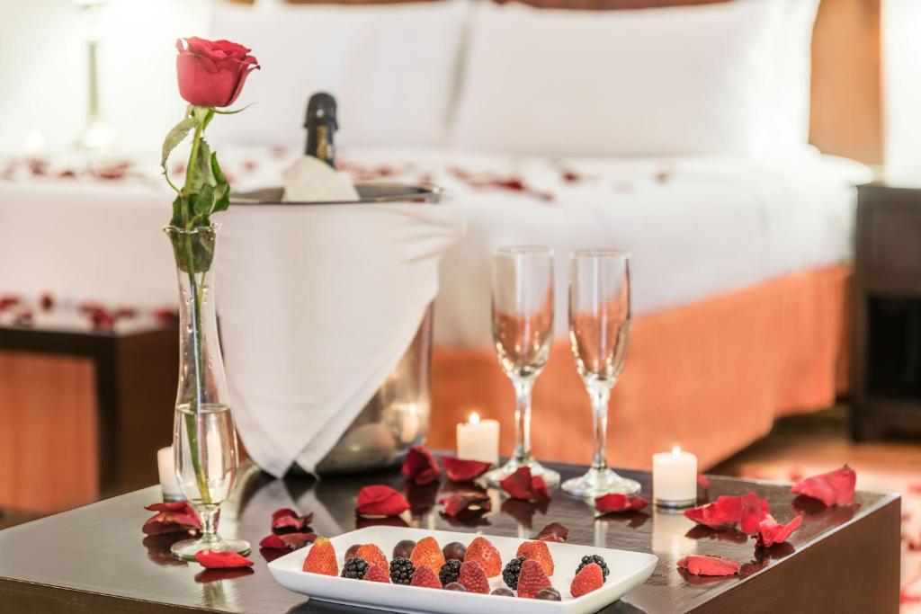 Postel nebo postele na pokoji v ubytování Hotel Casa Virreyes