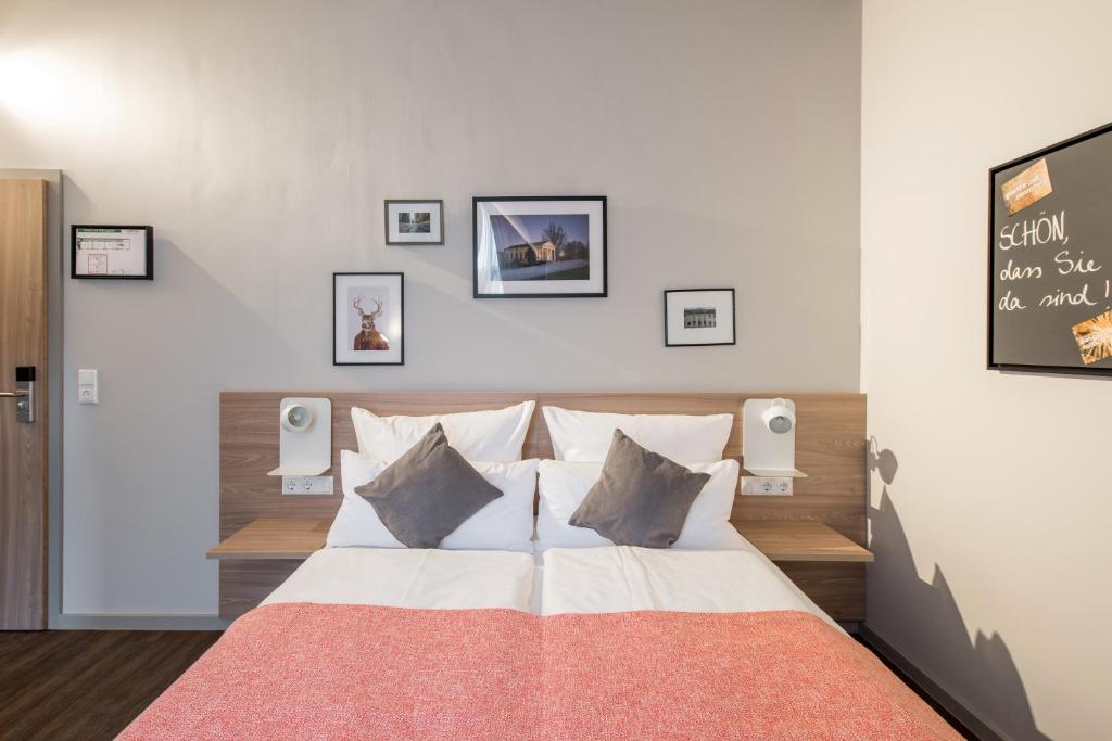 stattHotel Weimar - 18