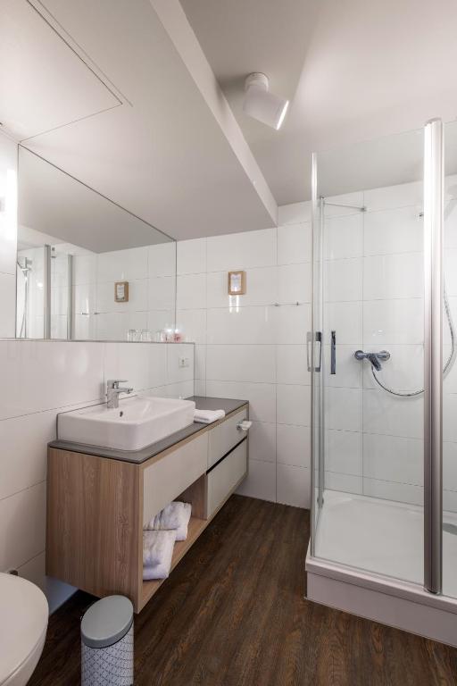Łazienka w obiekcie stattHotel Weimar