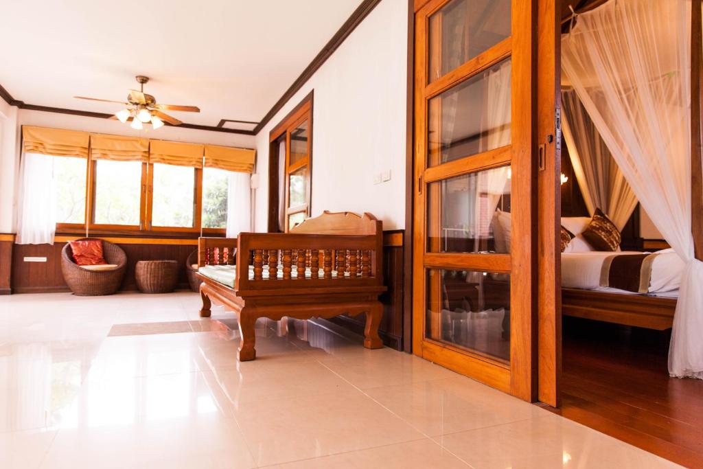 Posezení v ubytování Coco Palm Beach Resort - SHA Extra Plus