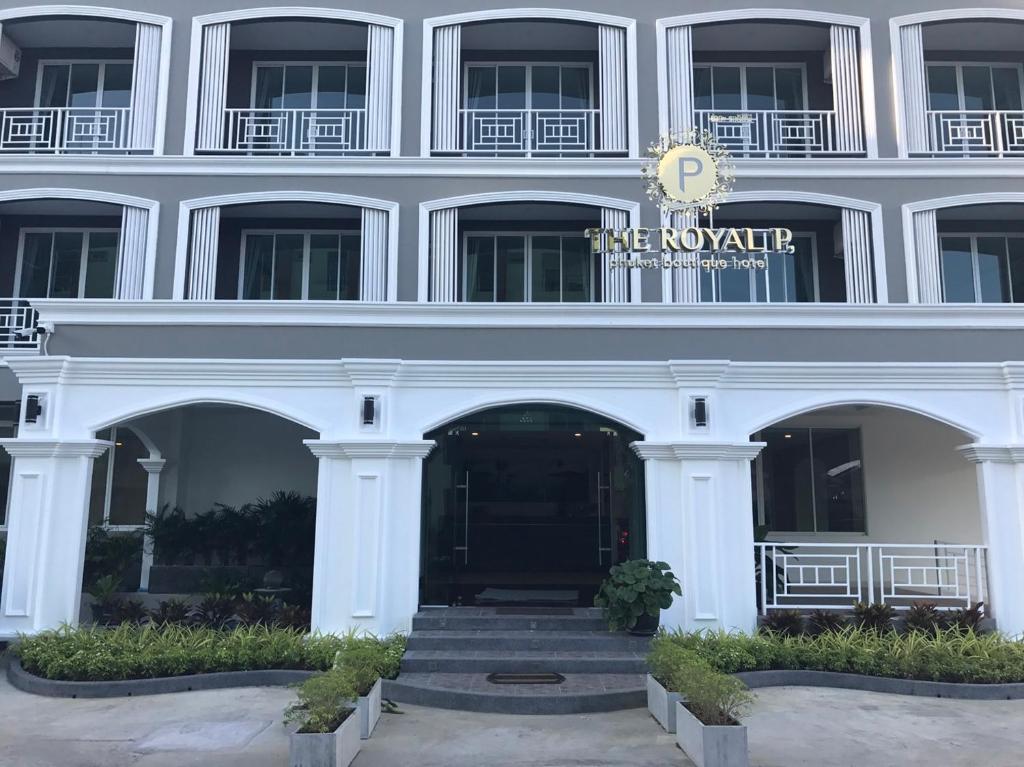 Exteriér nebo vchod ubytování The Royal P Phuket - SHA Plus