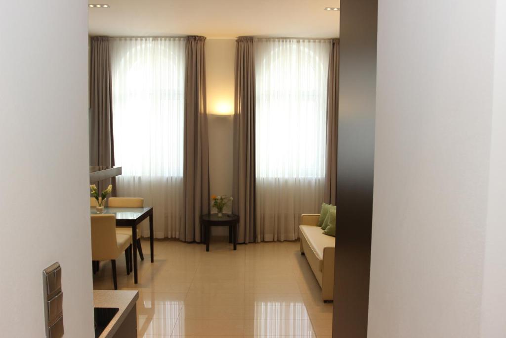 egyetlen apartment vienna 1120 steril férfi keresés