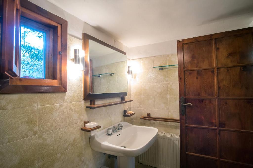 A bathroom at Villino Oasi (Galatina)
