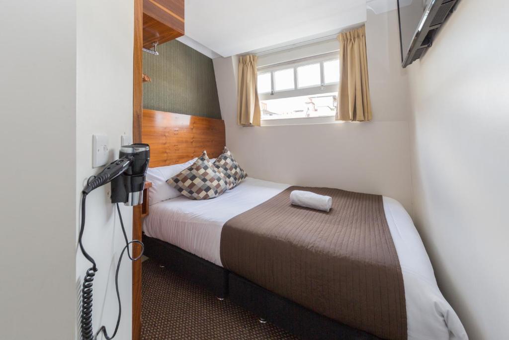 Chester Hotel - Resim 3