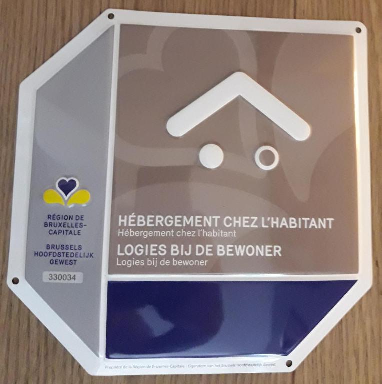 Certifikát, hodnocení, plakát nebo jiný dokument vystavený v ubytování Romantic room in brussels sky