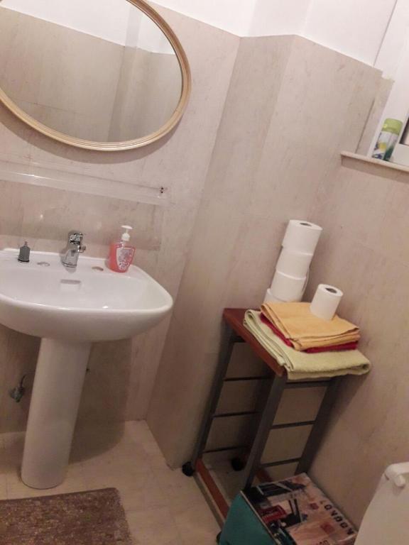 Kúpeľňa v ubytovaní Semiramis Apartments