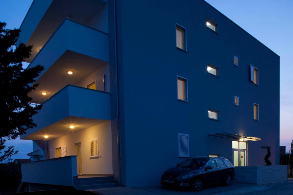 Budova, kde se apartmán nachází