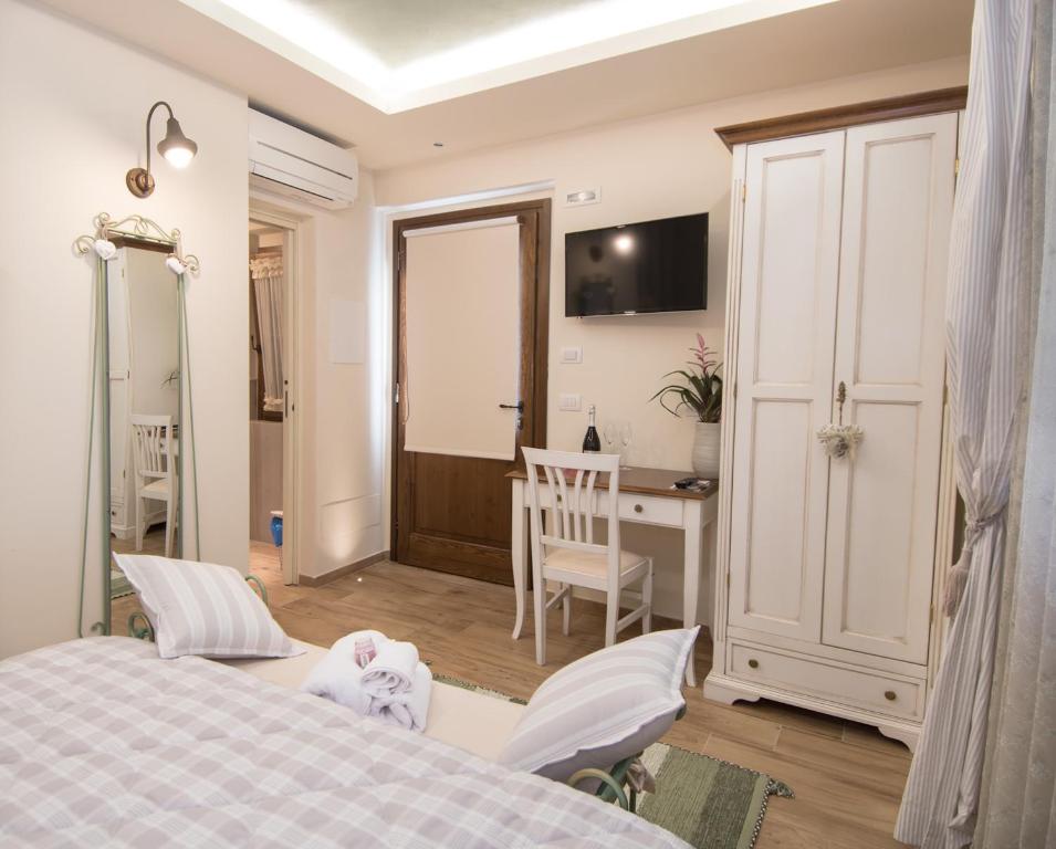 Il Giardino degli Angeli - Habitación Cuádruple Con Baño Privado