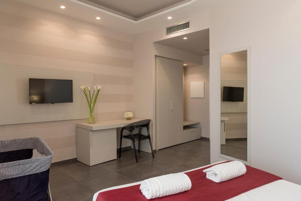 Grand Hotel Biffy - Habitación Triple (2 Adultos + 1 Niño)