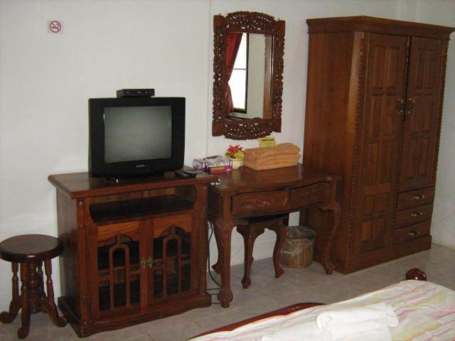 TV a/nebo společenská místnost v ubytování Lamoon Lamai Residence & Guesthouse