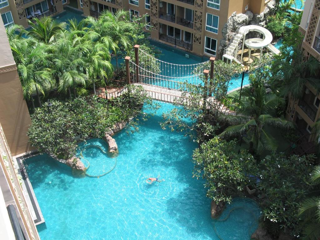 an overhead view of a pool at a resort at Atlantis Condo Resort in Jomtien Beach