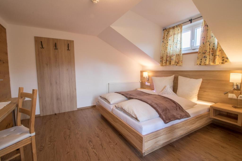 Letto o letti in una camera di Haus Reintal