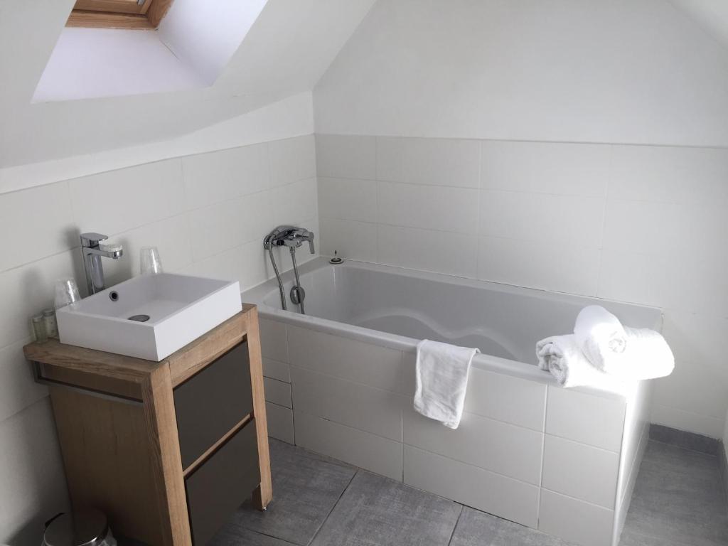 Appart'Hotel Saint-Michel - One-Bedroom Apartment