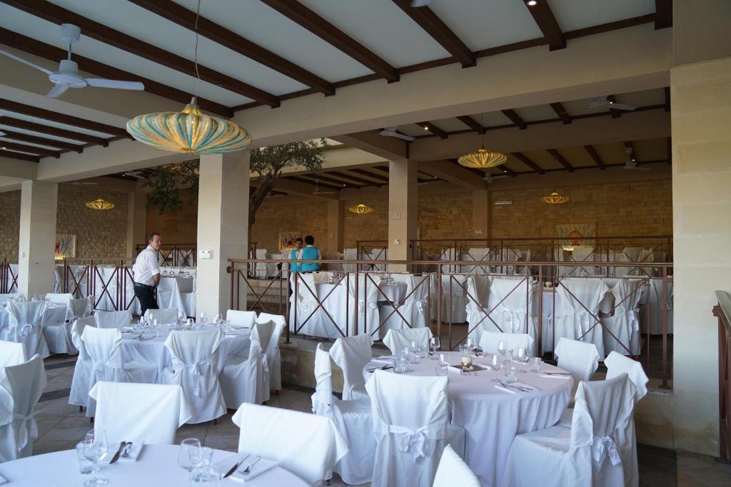 Restaurace v ubytování Le Cale D'Otranto Beach Resort