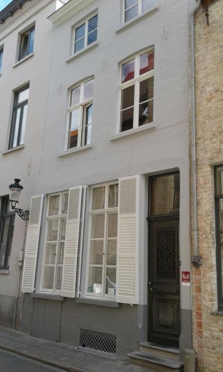 Edifici on està situat l'hostal o pensió