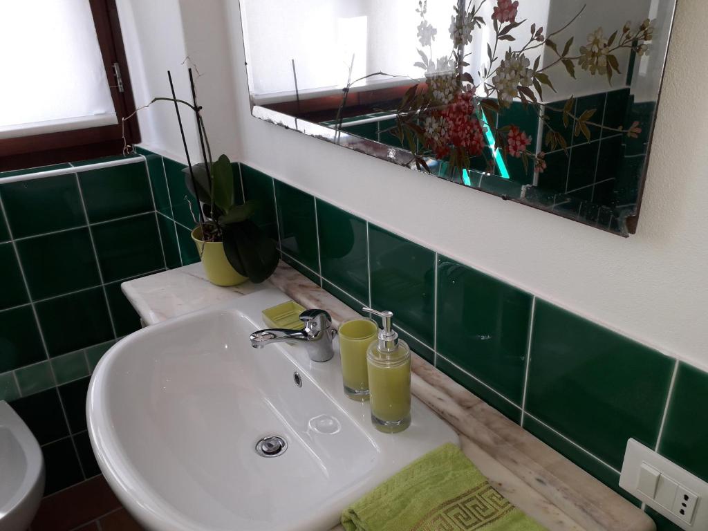 Koupelna v ubytování B&B Il Porticciolo Portoscuso
