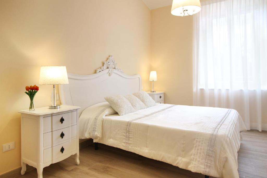 LUCCA IN CHIC - No Ztl, Free Parking, Priv Bath, Old City 550m - 5