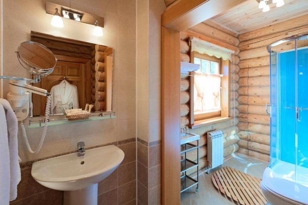 Fotografie z fotogalerie ubytování Hotel Semigorie v destinaci Shaldovo