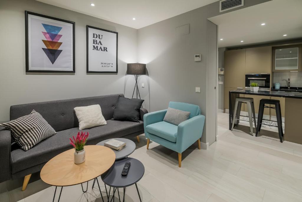 Kuchyň nebo kuchyňský kout v ubytování Apartamentos Dubamar