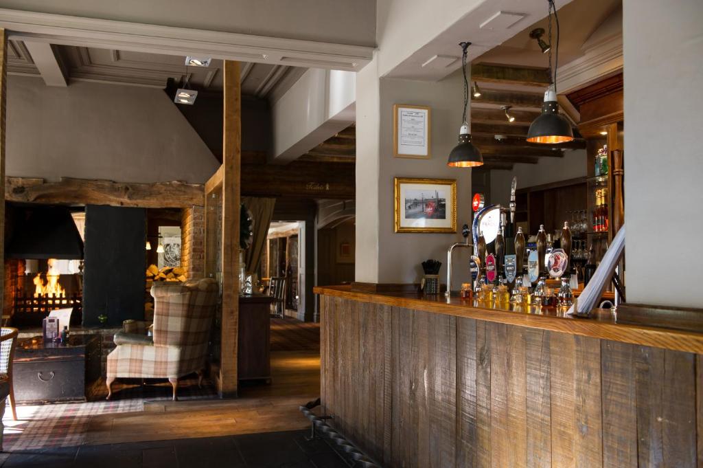 Lounge nebo bar v ubytování The Calverley Arms by Innkeeper's Collection