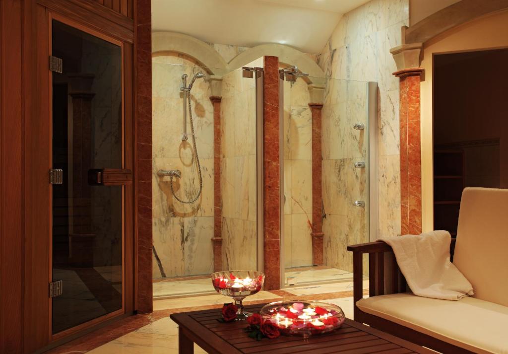 Hotel im. Jana Pawla II - Resim 3