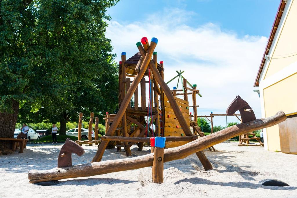 Herní místnost nebo prostor pro děti v ubytování Equitana Hotel Resort