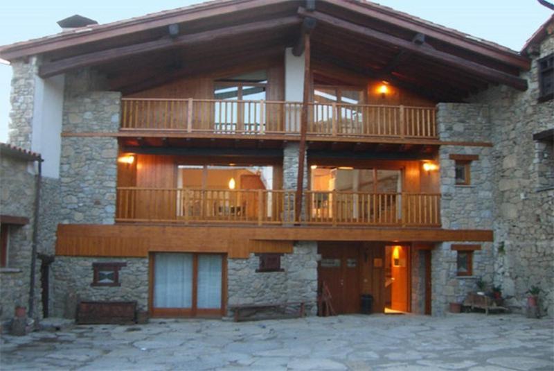 Budova, kde se the country house nachází