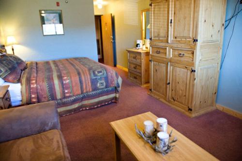 New Summit Inn photo