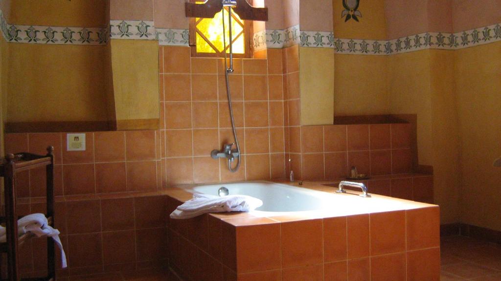 Al Moudira Hotel - 16