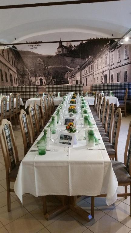Restaurace v ubytování Hotel-Gasthof-Fleischerei - Zur alten Post