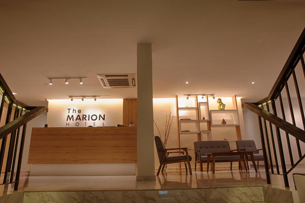 Posezení v ubytování The Marion Hotel