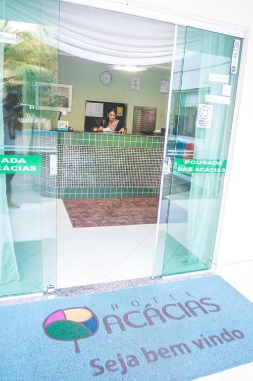  Hotel Acacias