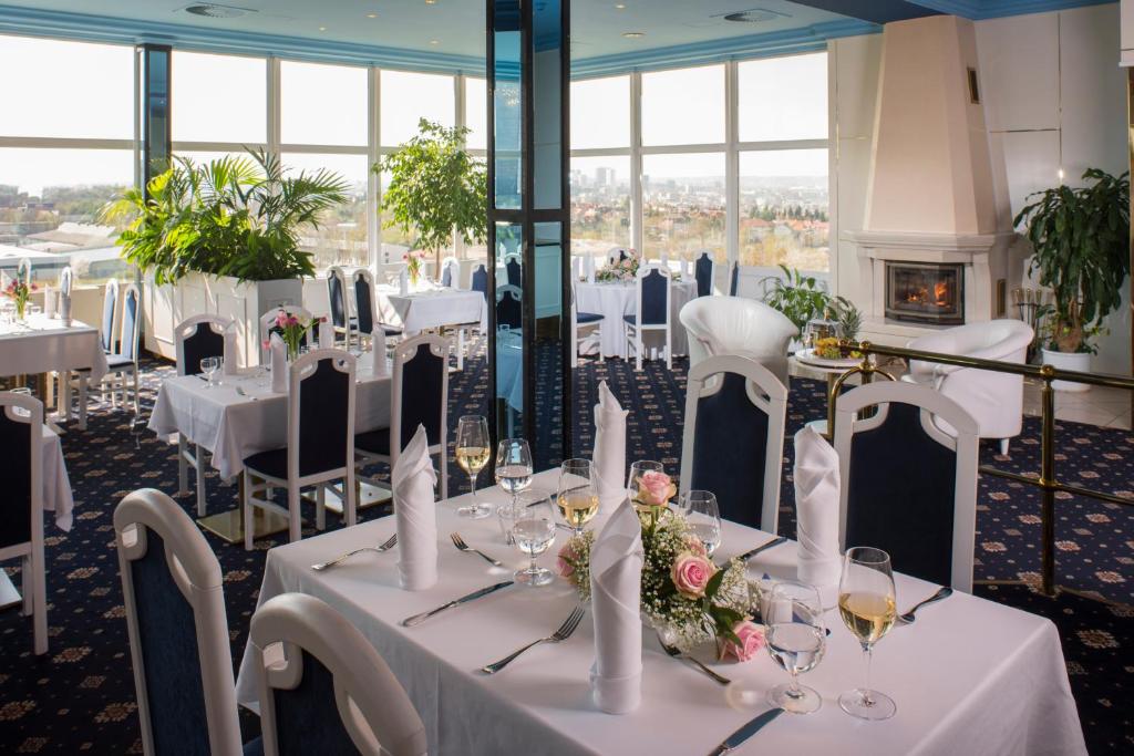 TOP HOTEL Praha - Resim 39