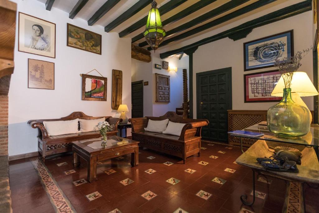 Posezení v ubytování CALERILLA Hotel