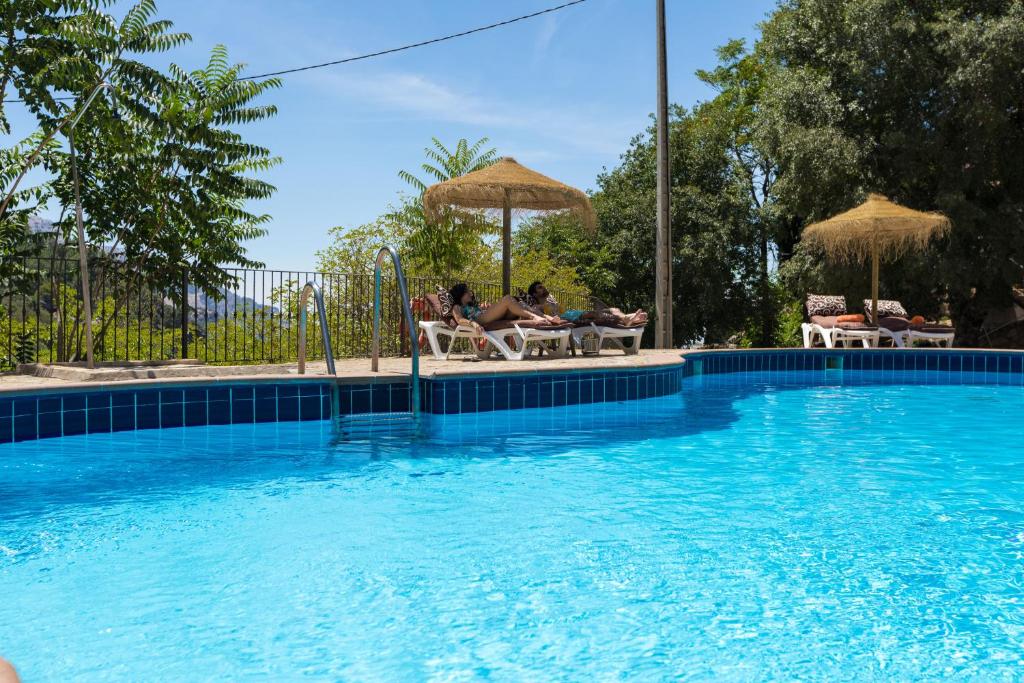 Bazén v ubytování CALERILLA Hotel nebo v jeho okolí