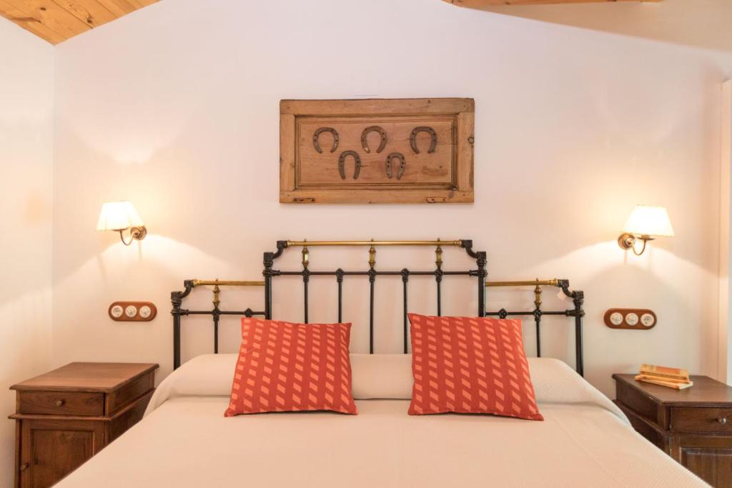 Postel nebo postele na pokoji v ubytování CALERILLA Hotel