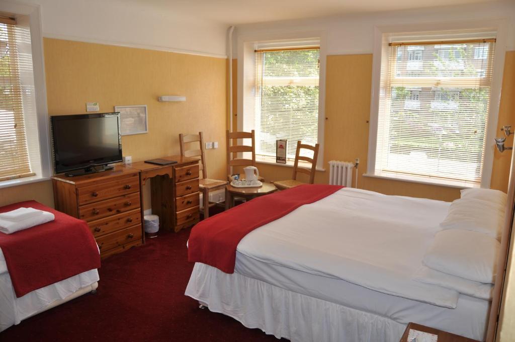 Hotel Celebrity Bournemouth East Cliff by Villare hotels - Family Room (2 Adults + 2 Children)